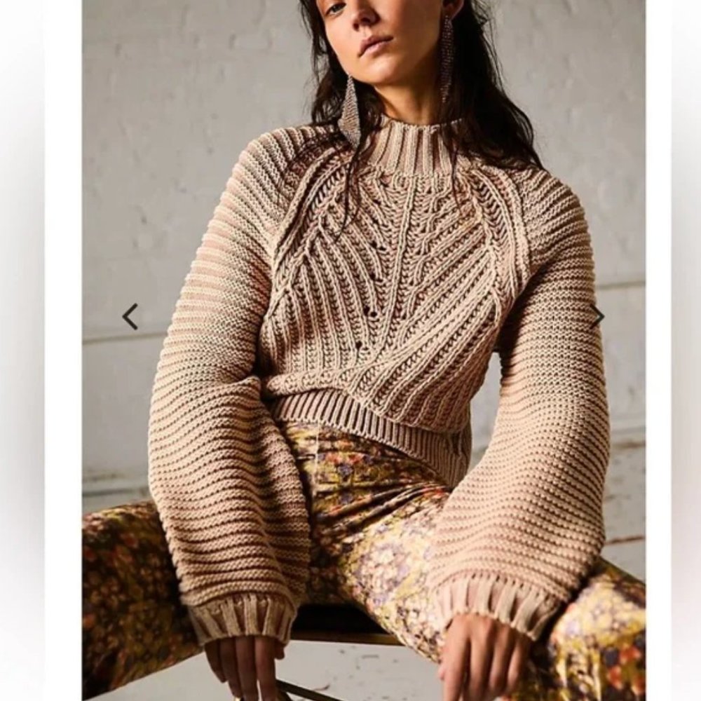 Free People Sweetheart Sweater in Sand Balloon Sleeve Chunky Knit Brown Medium